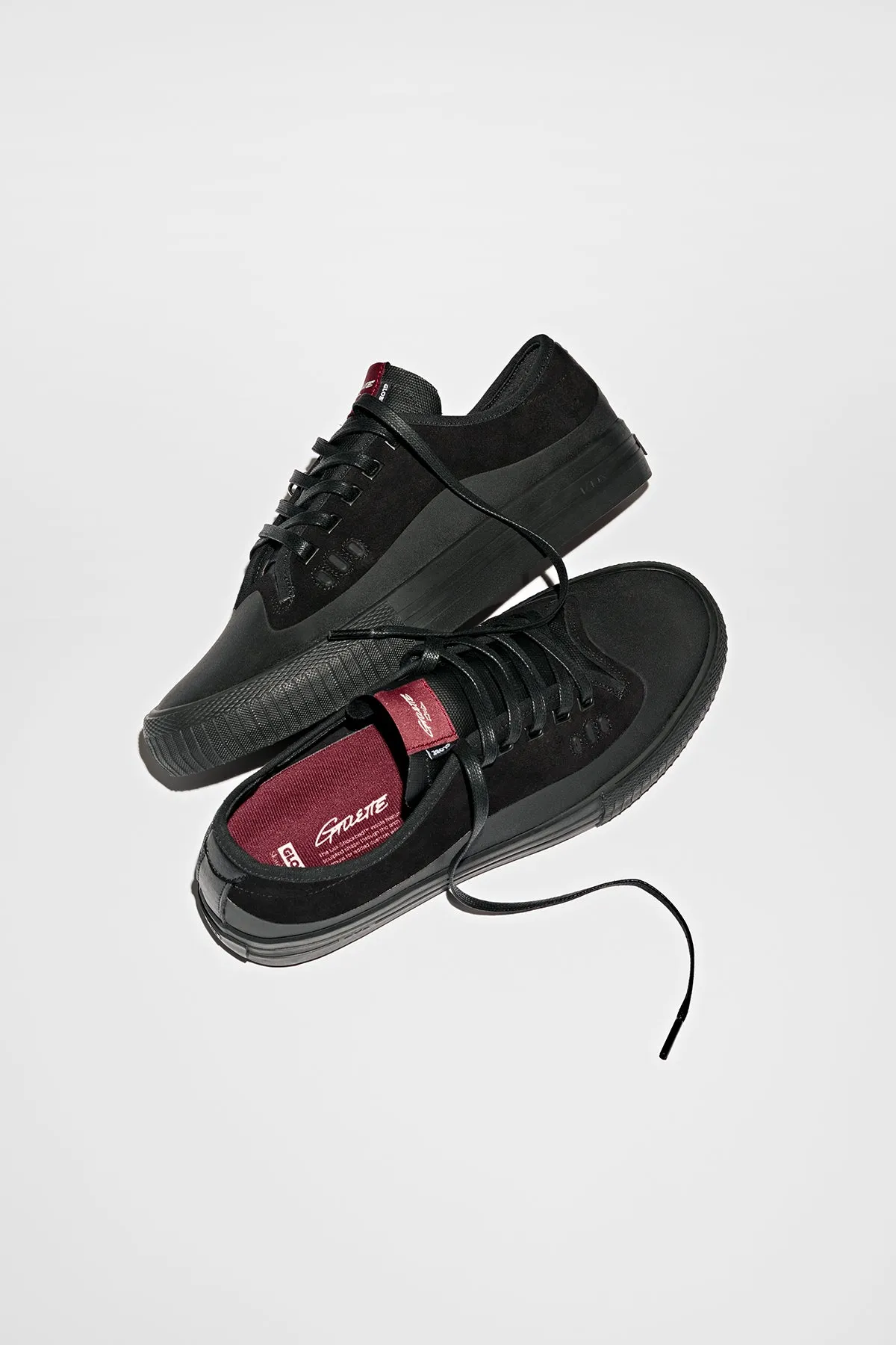 Gillette - Black/Black Suede - Skate Shoes