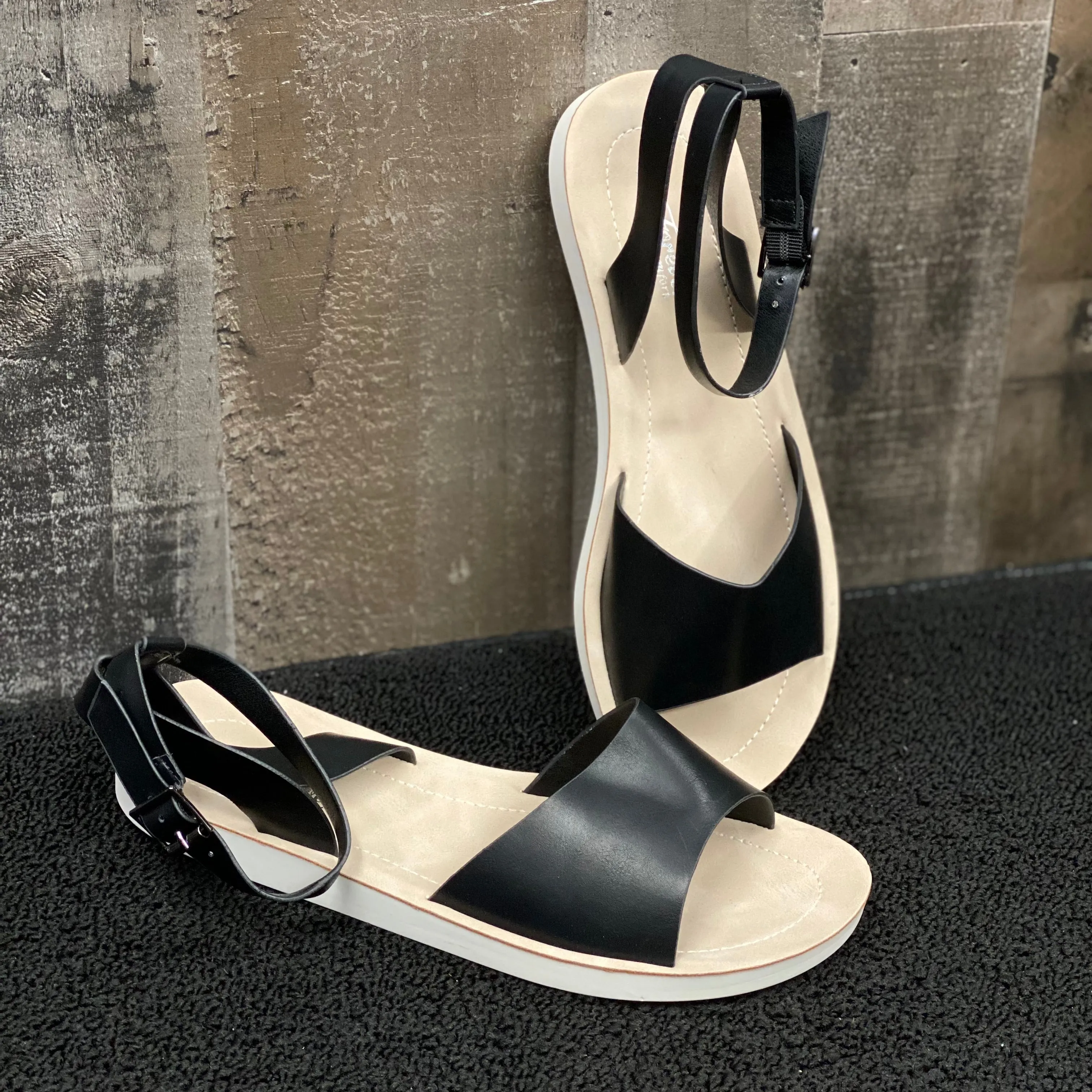 The Perfect Addition Sandal in Black